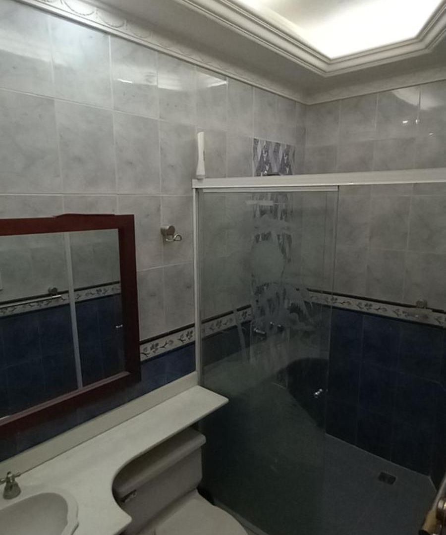 Mansión Lujosa Con Piscina En Manga *