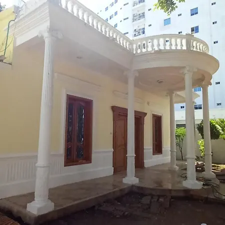 Mansión Lujosa Con Piscina En Manga Сasa de vacaciones Cartagena